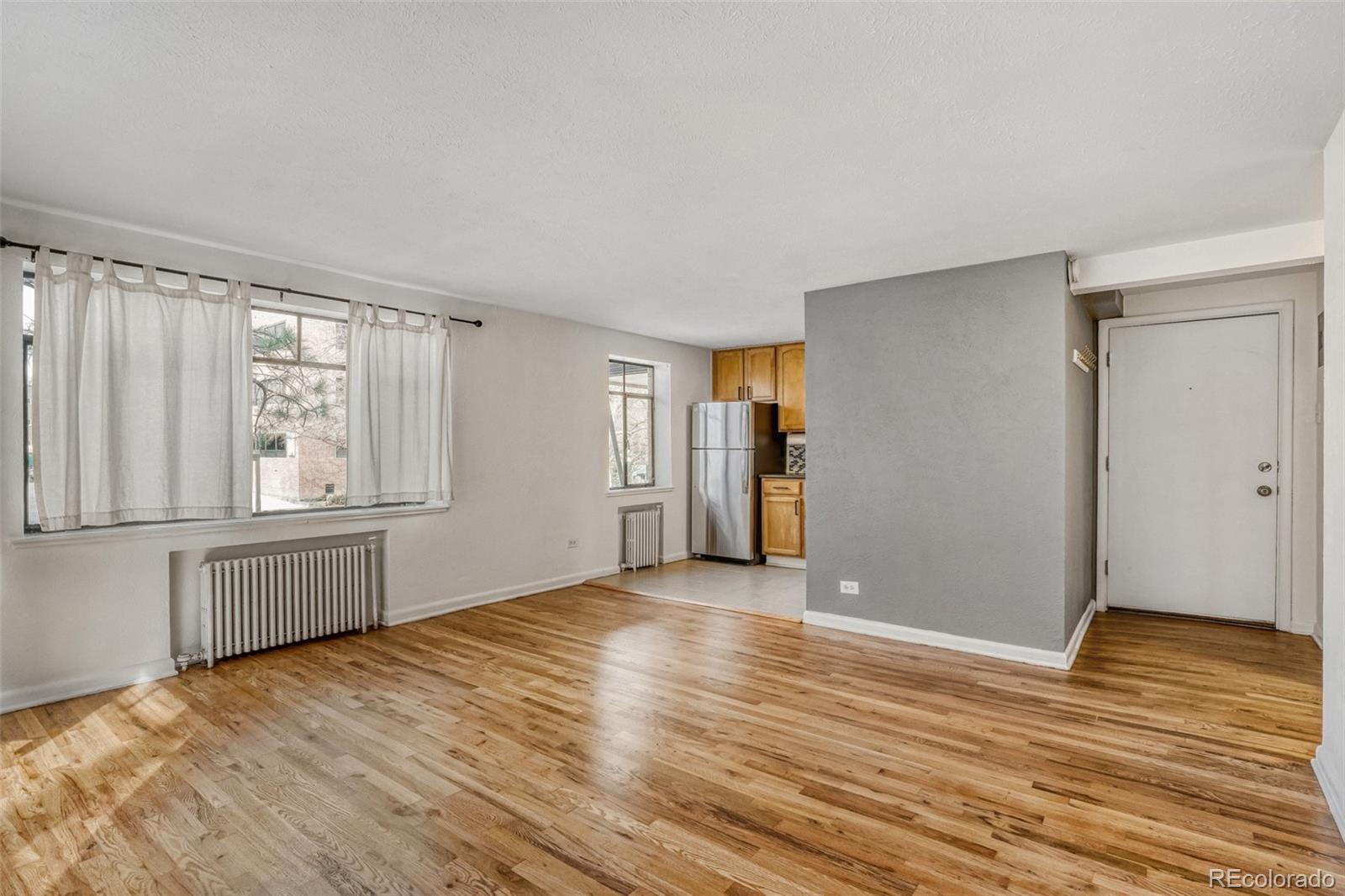 MLS Image #13 for 1182 n clermont street 101,denver, Colorado