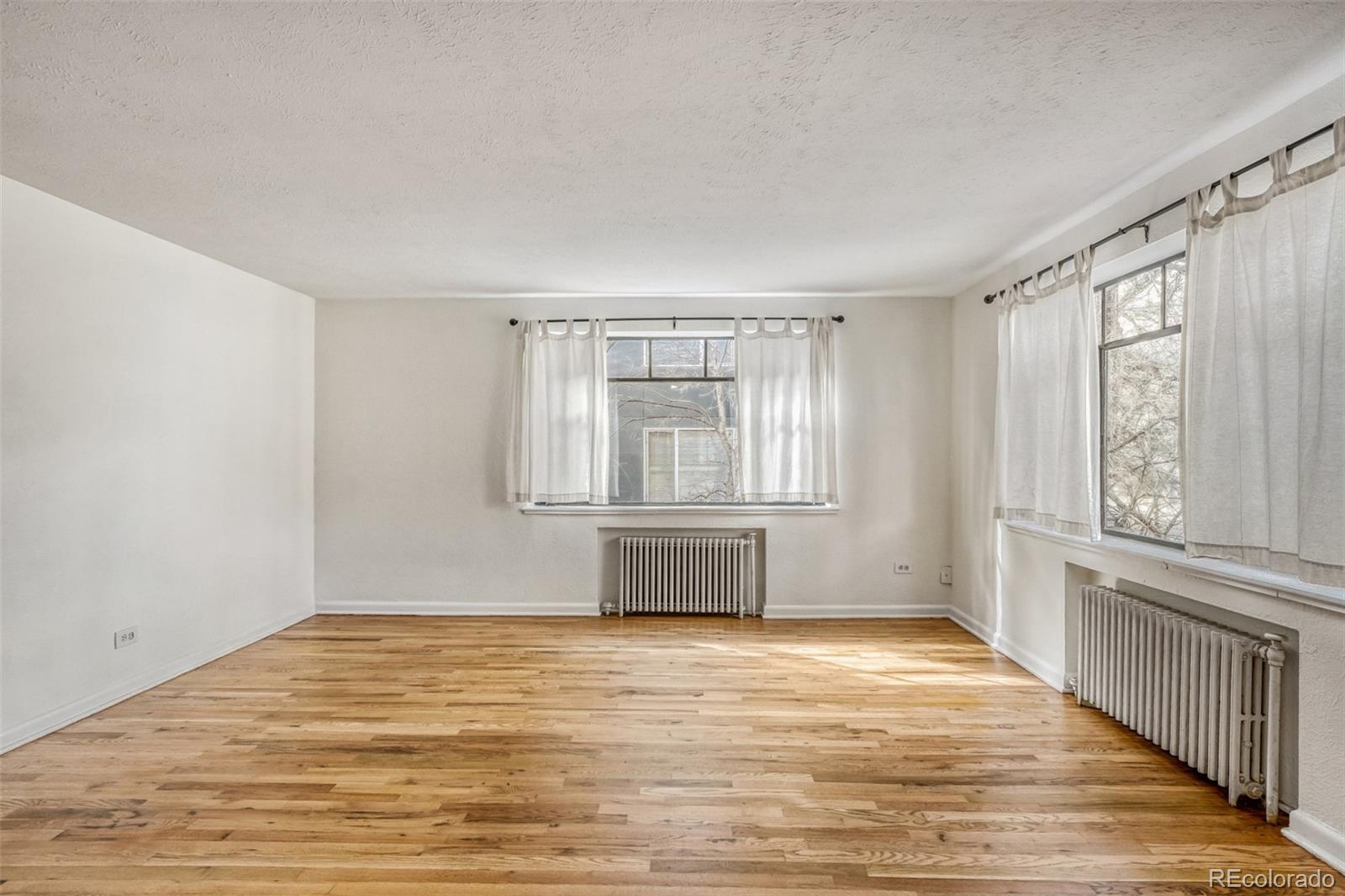 MLS Image #16 for 1182 n clermont street 101,denver, Colorado