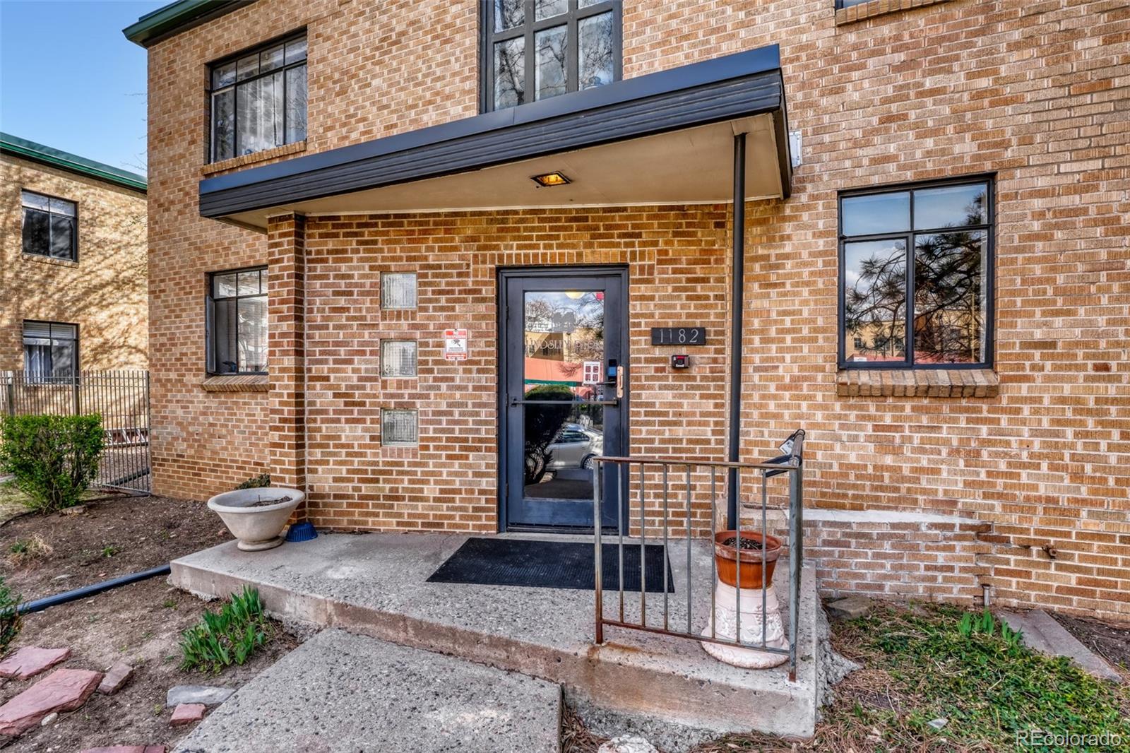 MLS Image #2 for 1182 n clermont street 101,denver, Colorado