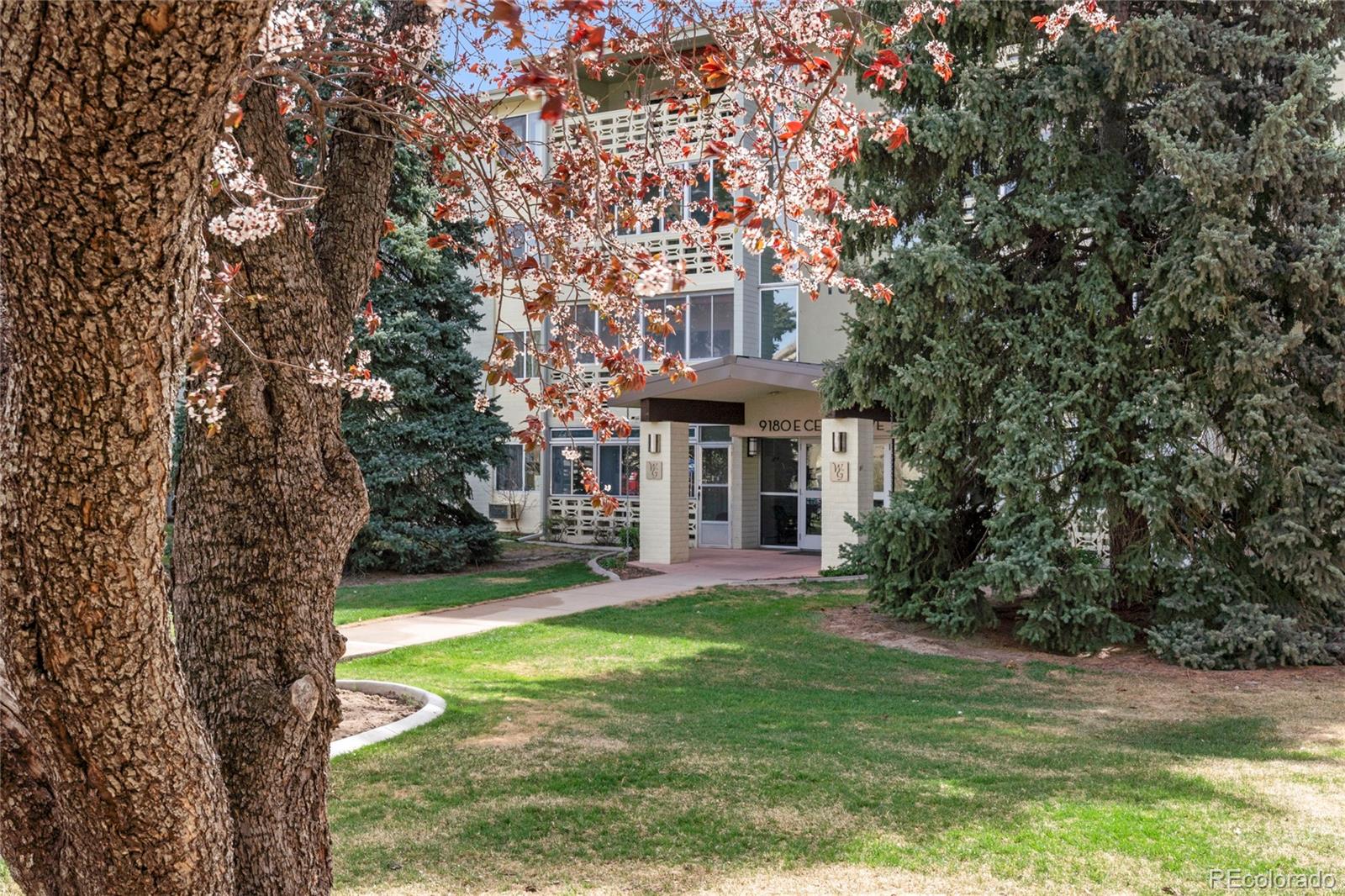 MLS Image #3 for 9180 e center avenue 5a,denver, Colorado