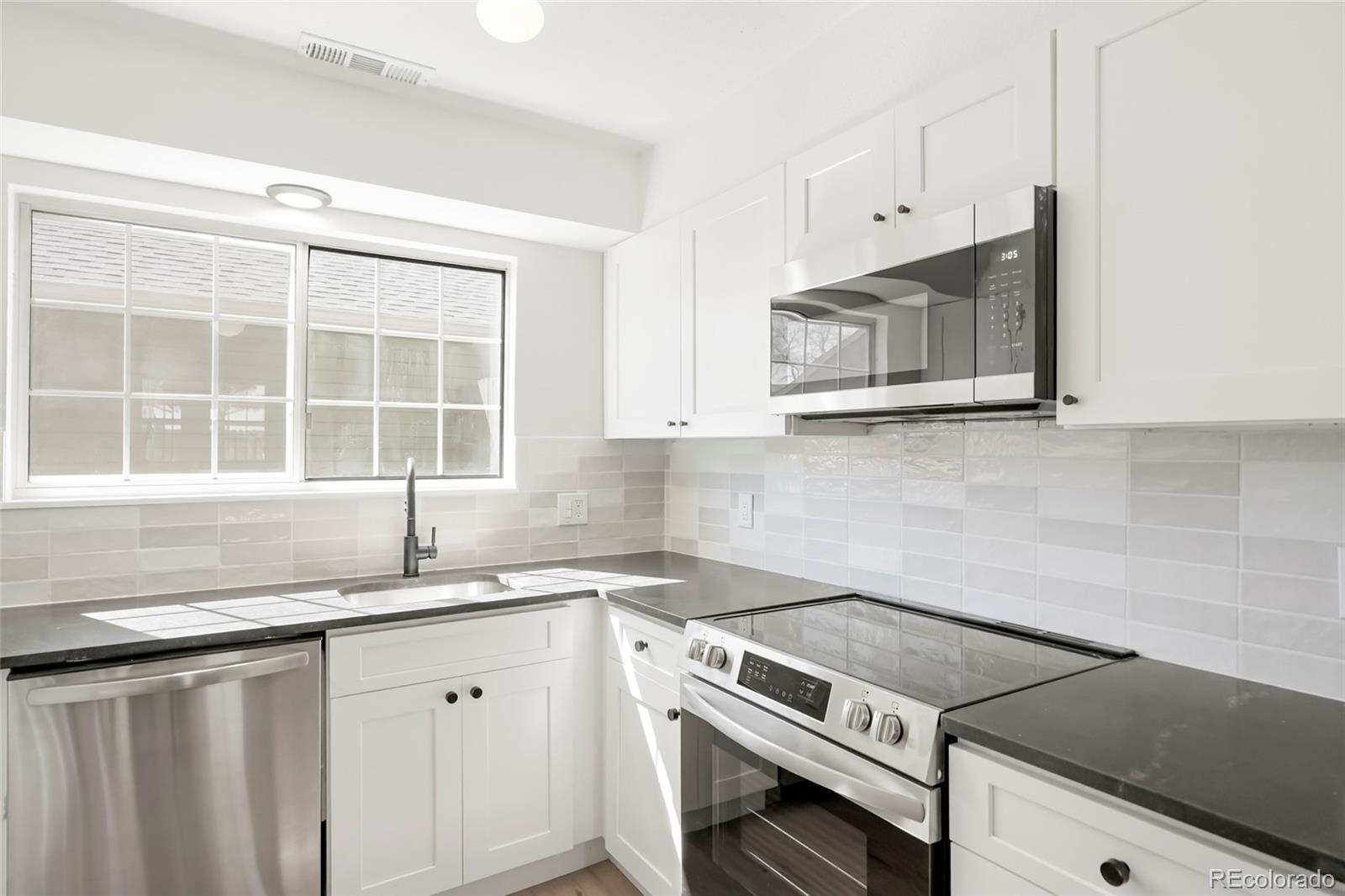 MLS Image #11 for 3415 s ammons street 6,lakewood, Colorado