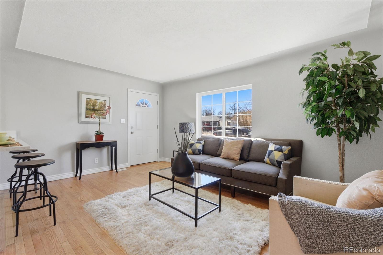 MLS Image #2 for 1372  lima street,aurora, Colorado