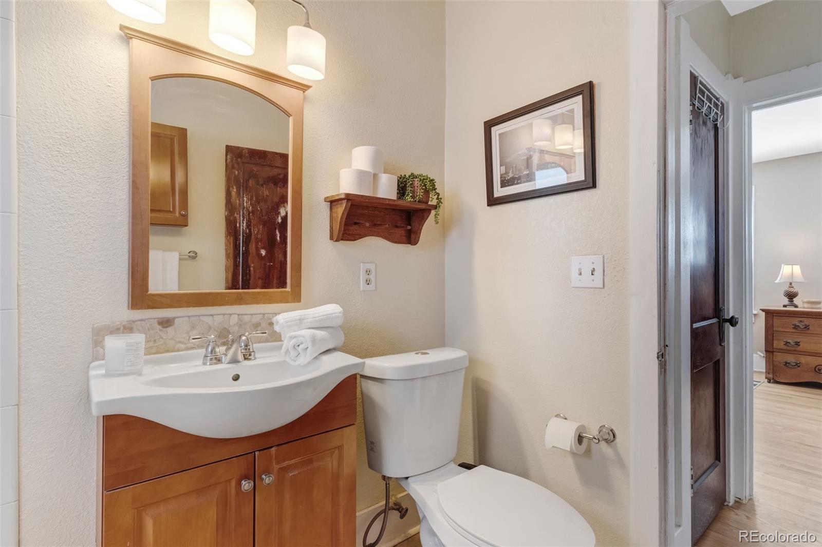 MLS Image #15 for 2140 s corona street,denver, Colorado