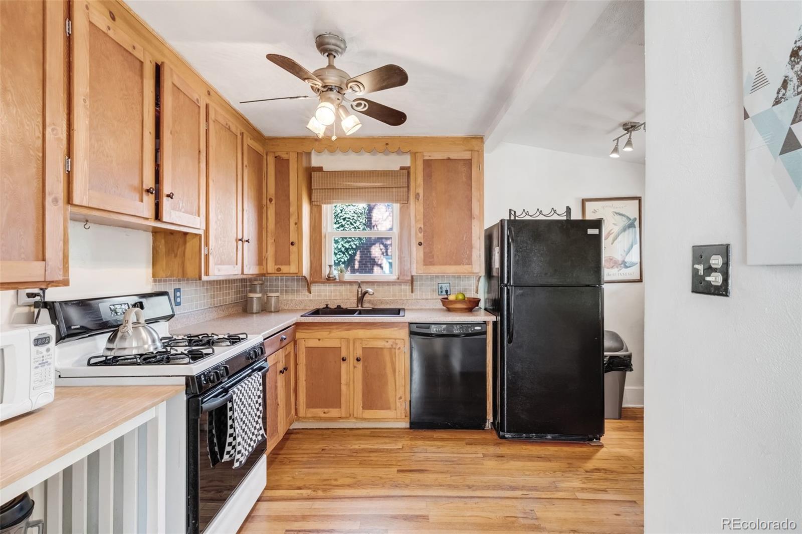 MLS Image #7 for 2140 s corona street,denver, Colorado