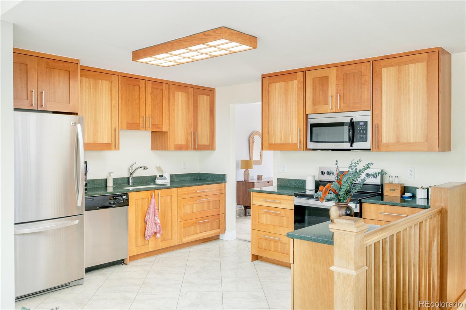 MLS Image #7 for 973 s holland street,lakewood, Colorado