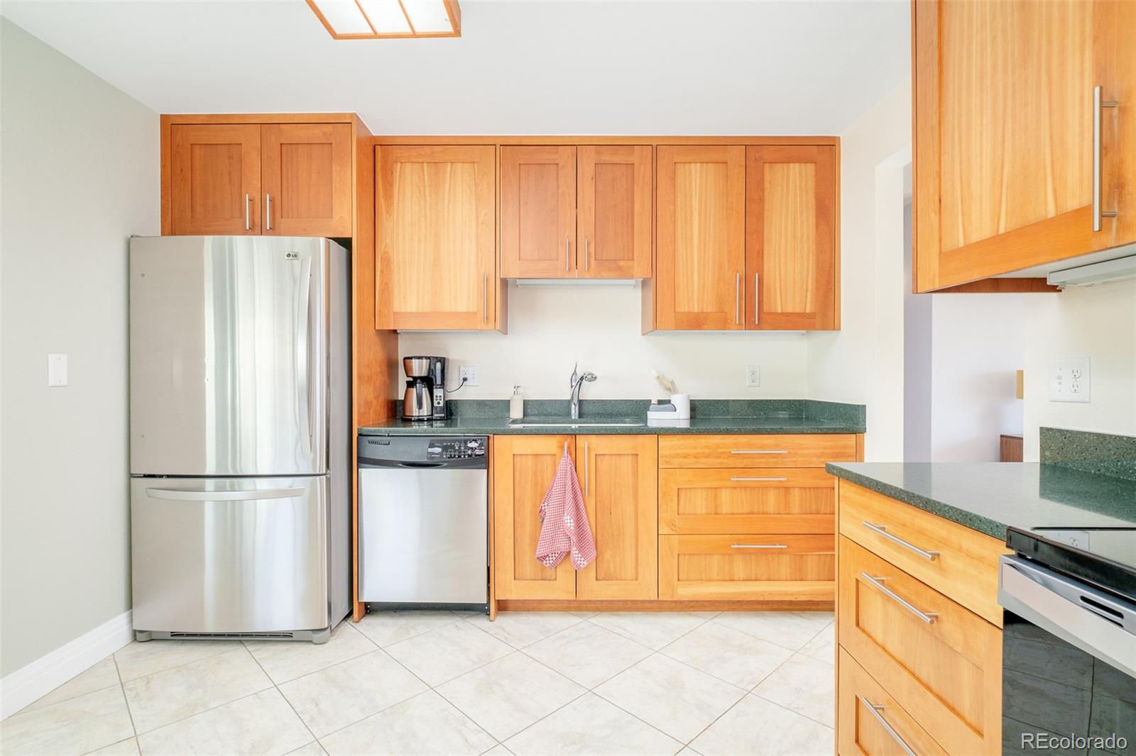MLS Image #8 for 973 s holland street,lakewood, Colorado