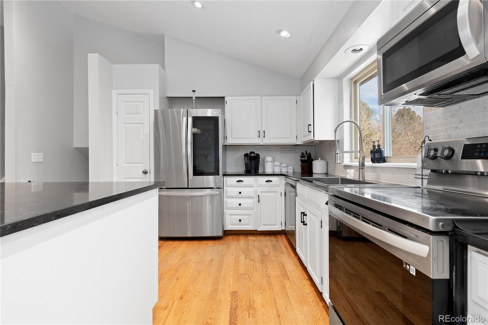 MLS Image #4 for 3770 s walden street,aurora, Colorado