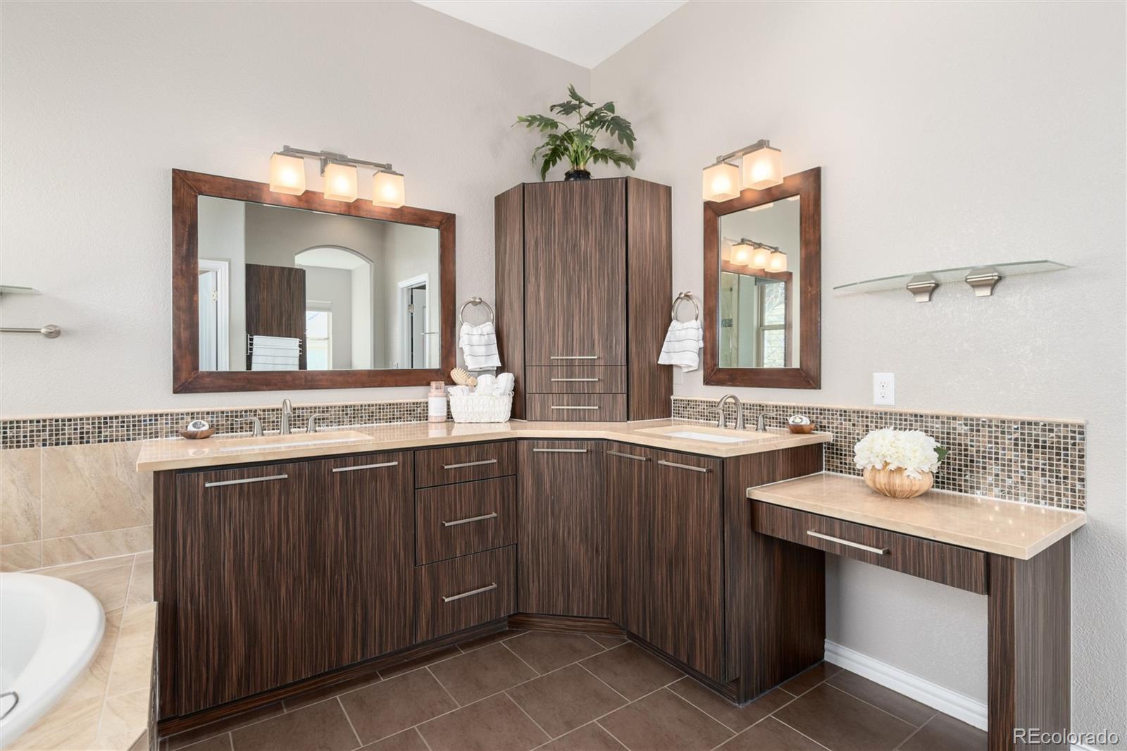 MLS Image #21 for 9752 w athens lane,littleton, Colorado