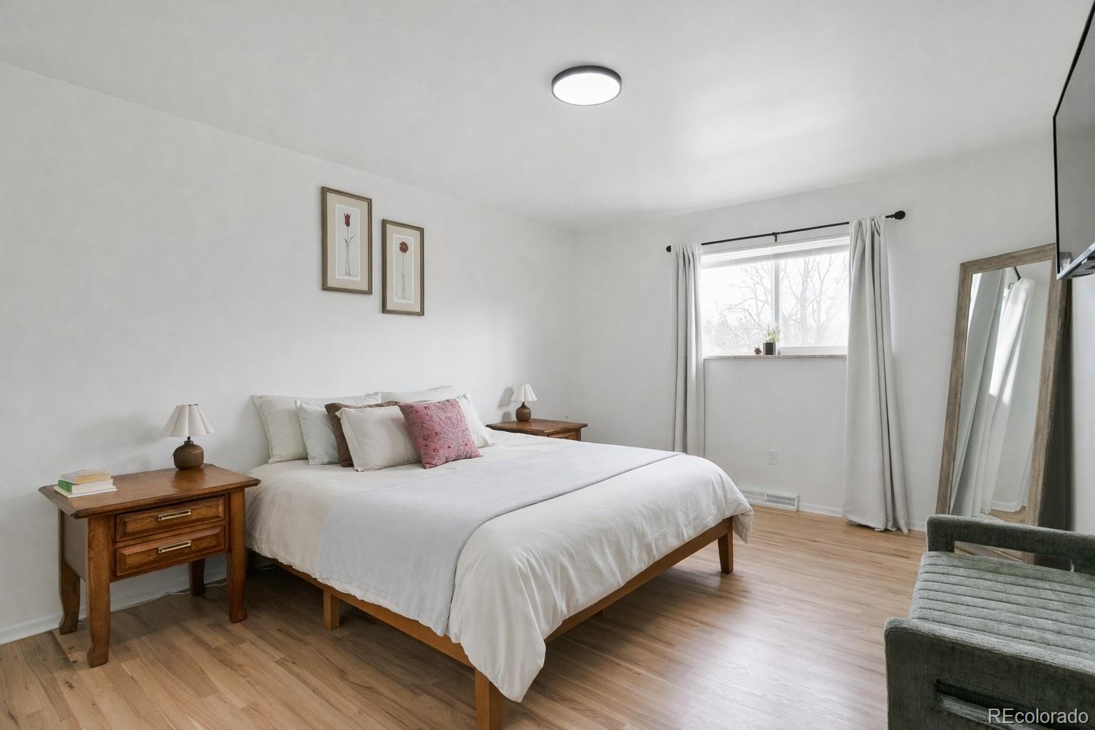 MLS Image #21 for 2821 s vance way,denver, Colorado