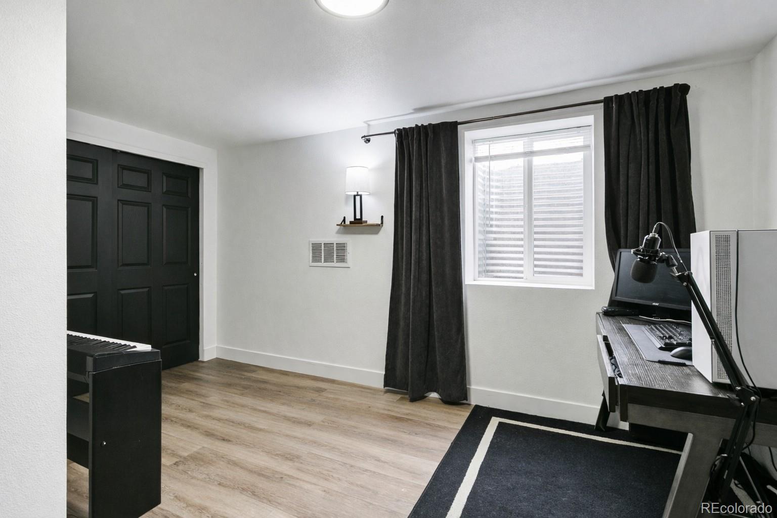 MLS Image #32 for 2821 s vance way,denver, Colorado