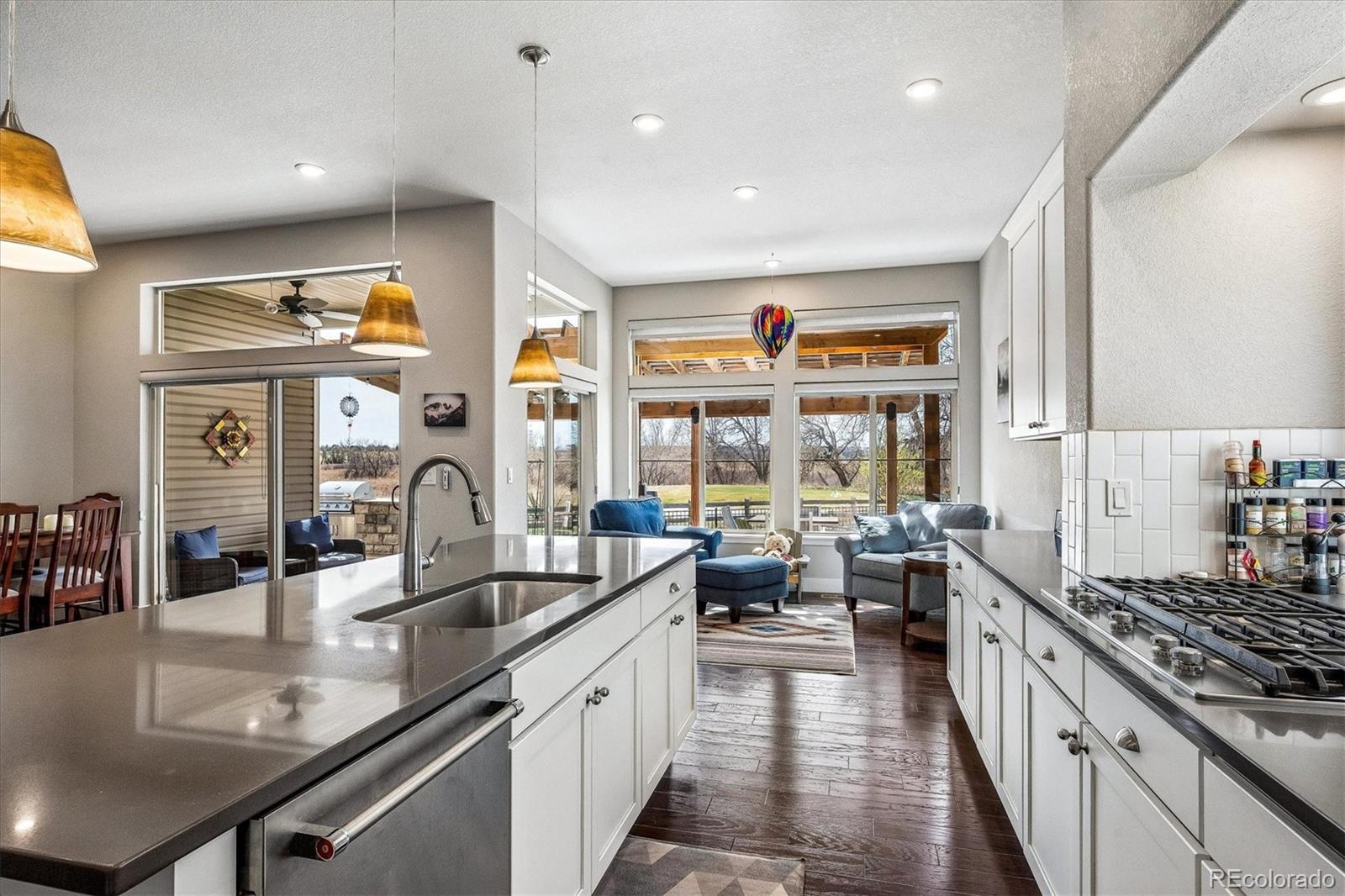MLS Image #5 for 20322 e 52nd avenue,denver, Colorado
