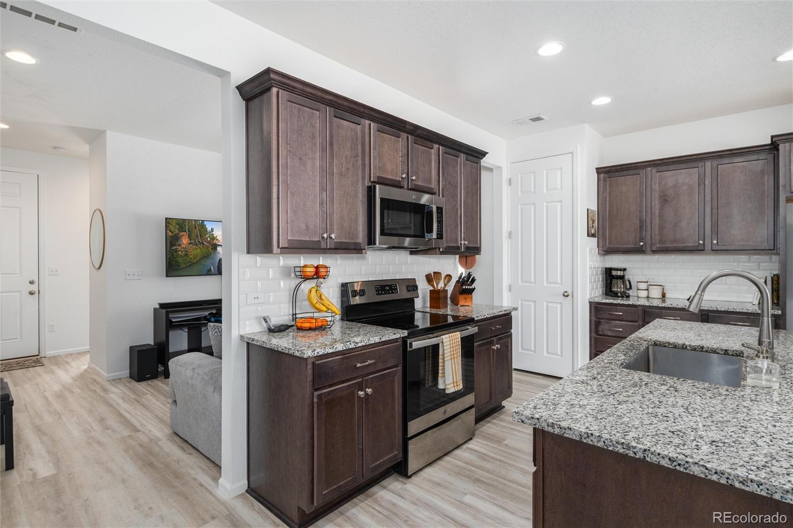 MLS Image #2 for 4616 s malaya court,aurora, Colorado