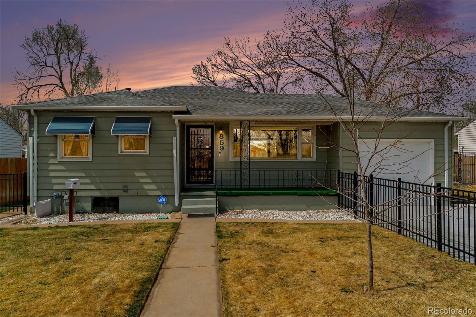MLS Image #1 for 859 s quieto way,denver, Colorado