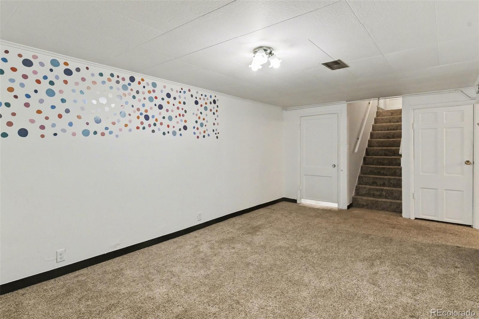 MLS Image #13 for 859 s quieto way,denver, Colorado