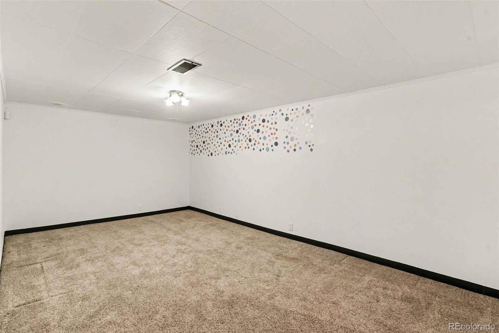 MLS Image #14 for 859 s quieto way,denver, Colorado