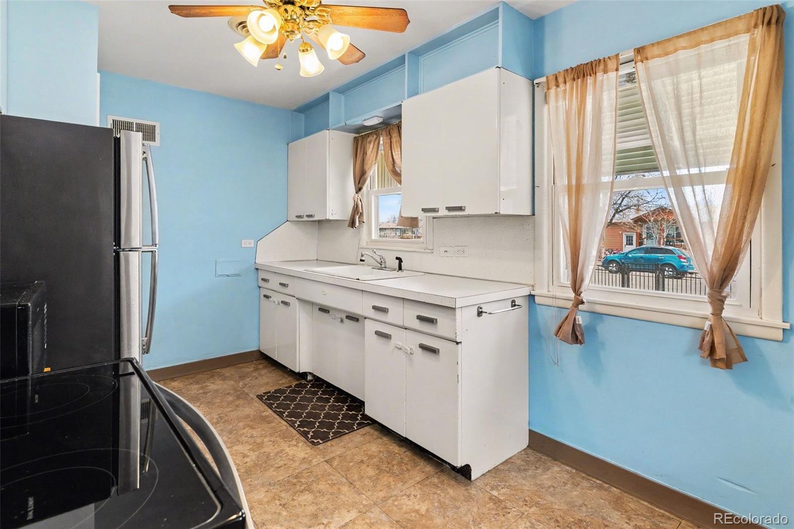 MLS Image #6 for 859 s quieto way,denver, Colorado