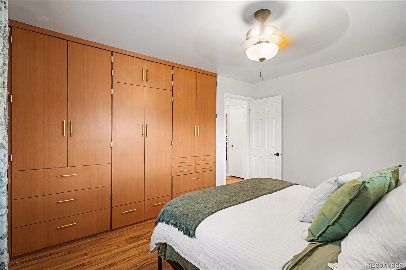 MLS Image #18 for 2532 s quitman street,denver, Colorado