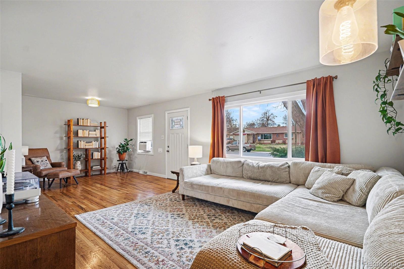MLS Image #5 for 2532 s quitman street,denver, Colorado