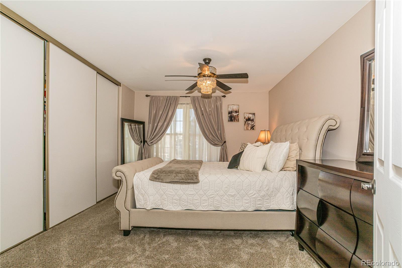 MLS Image #10 for 1811 s quebec way,denver, Colorado