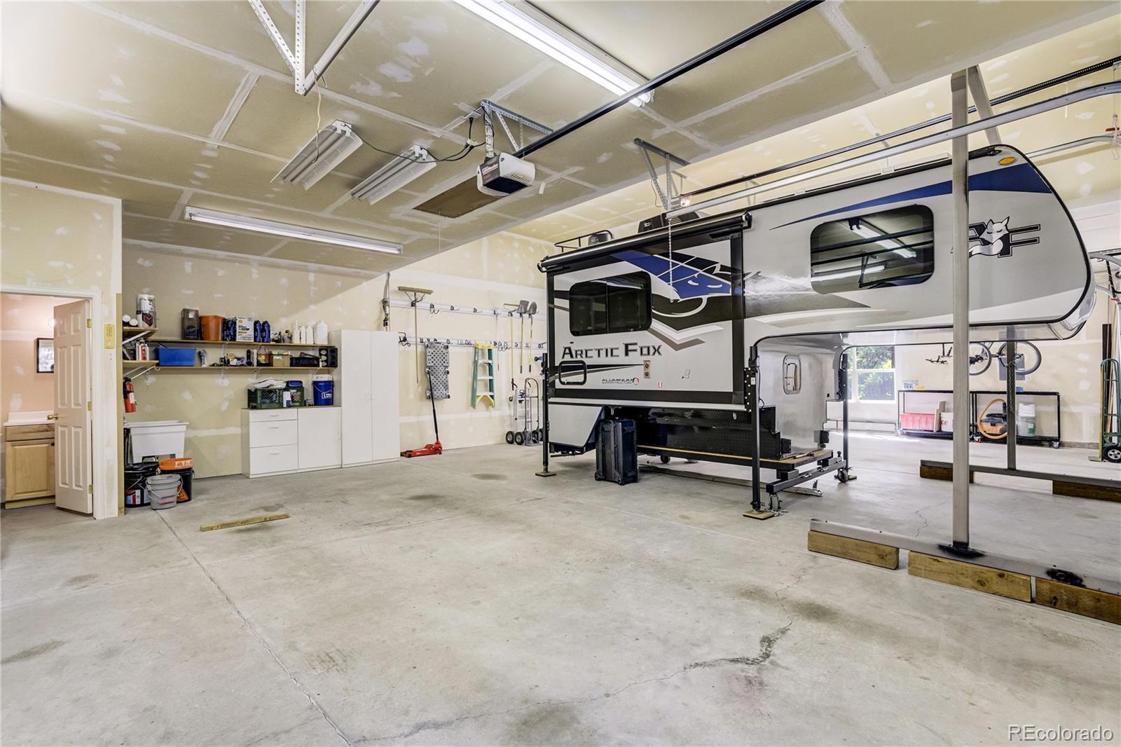 MLS Image #38 for 705  powderhorn drive,monument, Colorado