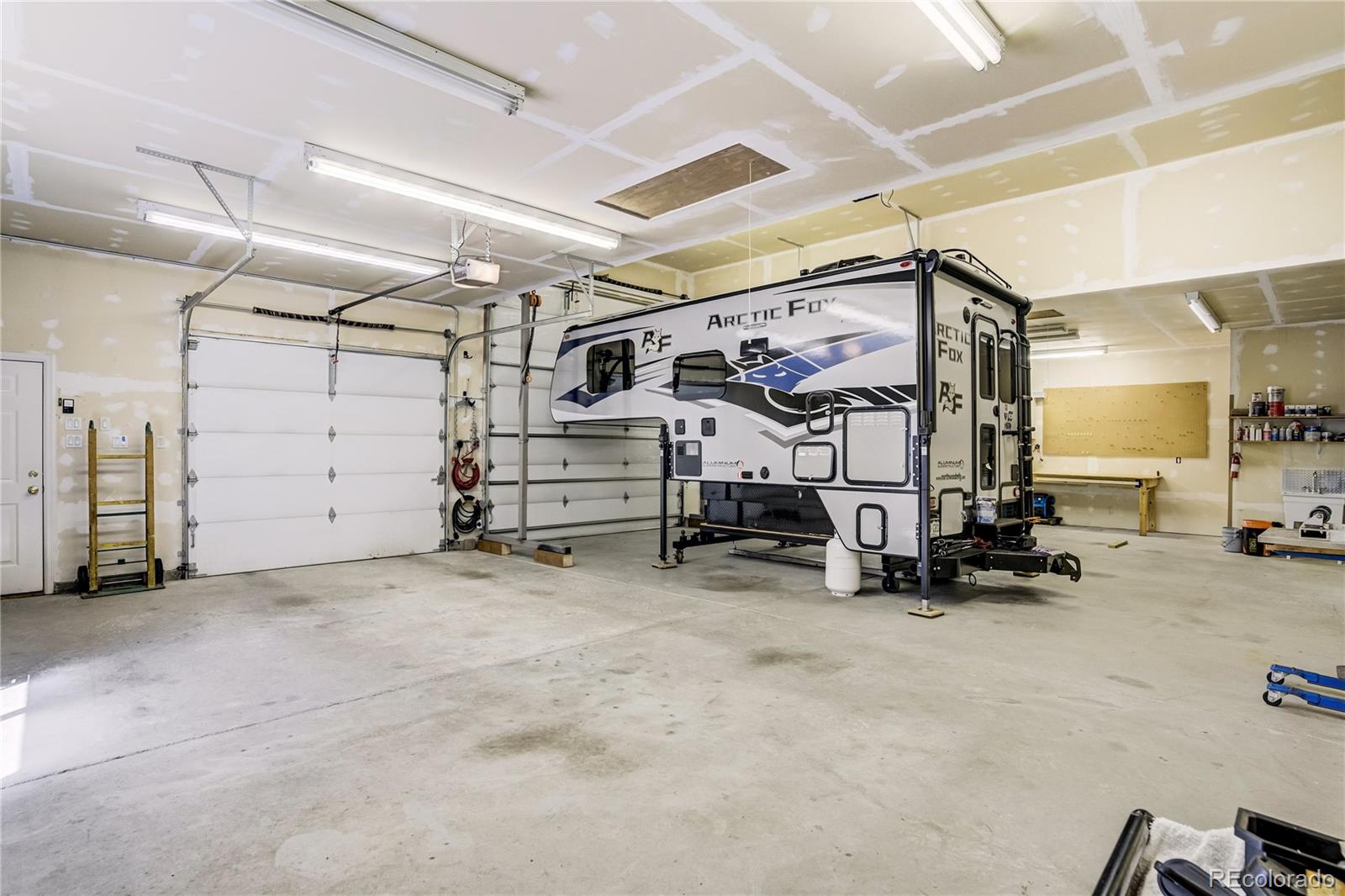 MLS Image #40 for 705  powderhorn drive,monument, Colorado