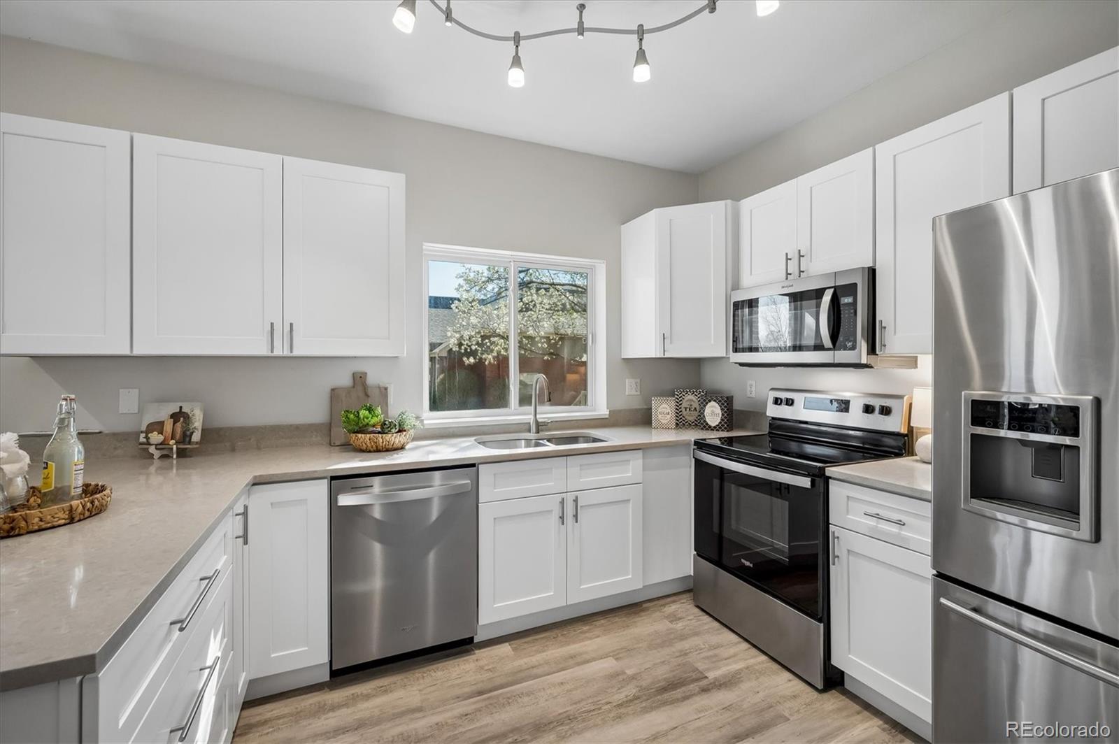 MLS Image #5 for 2895 w riverwalk circle 101,littleton, Colorado