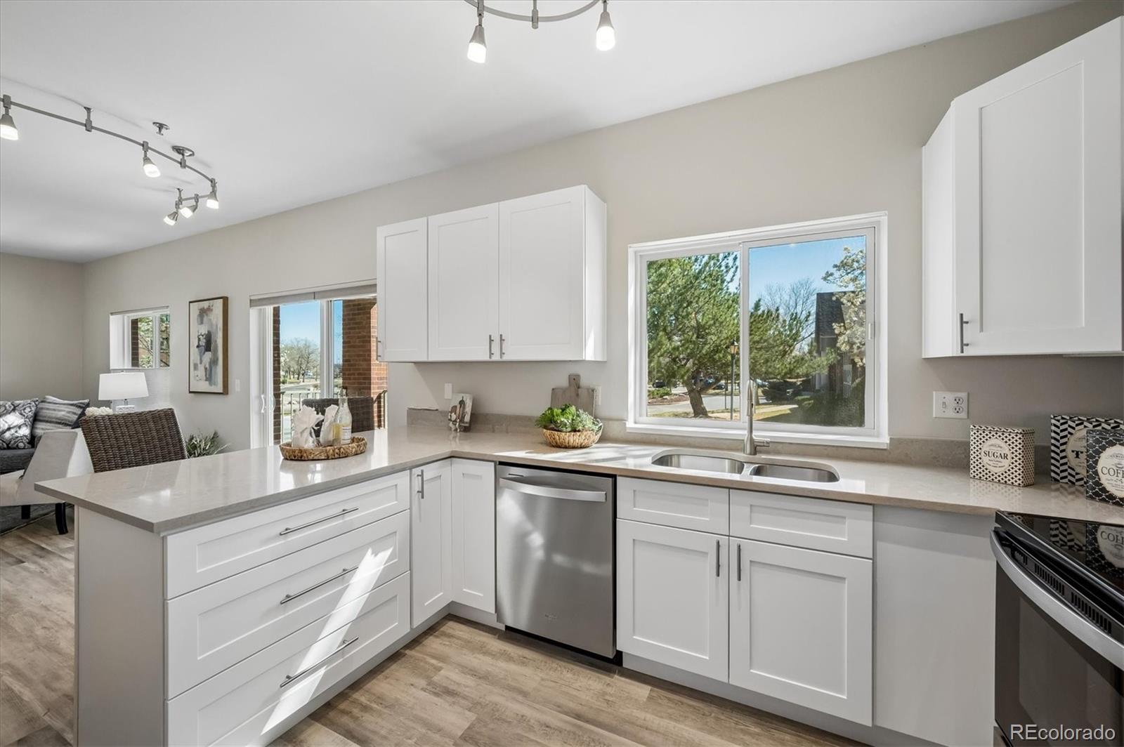 MLS Image #6 for 2895 w riverwalk circle 101,littleton, Colorado