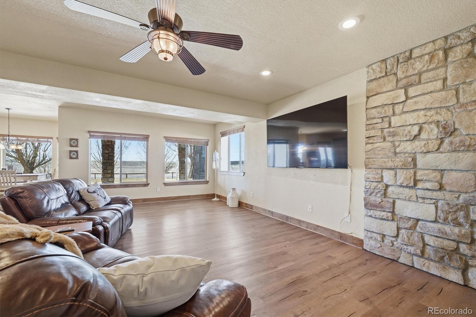 MLS Image #31 for 14661  harback road,keenesburg, Colorado