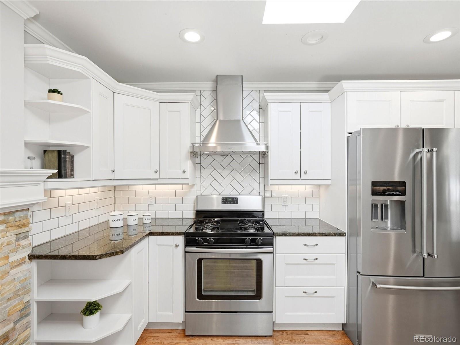 MLS Image #11 for 2758 s ingalls way,denver, Colorado