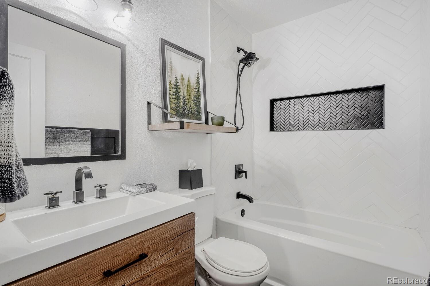 MLS Image #20 for 1634 s newton street,denver, Colorado