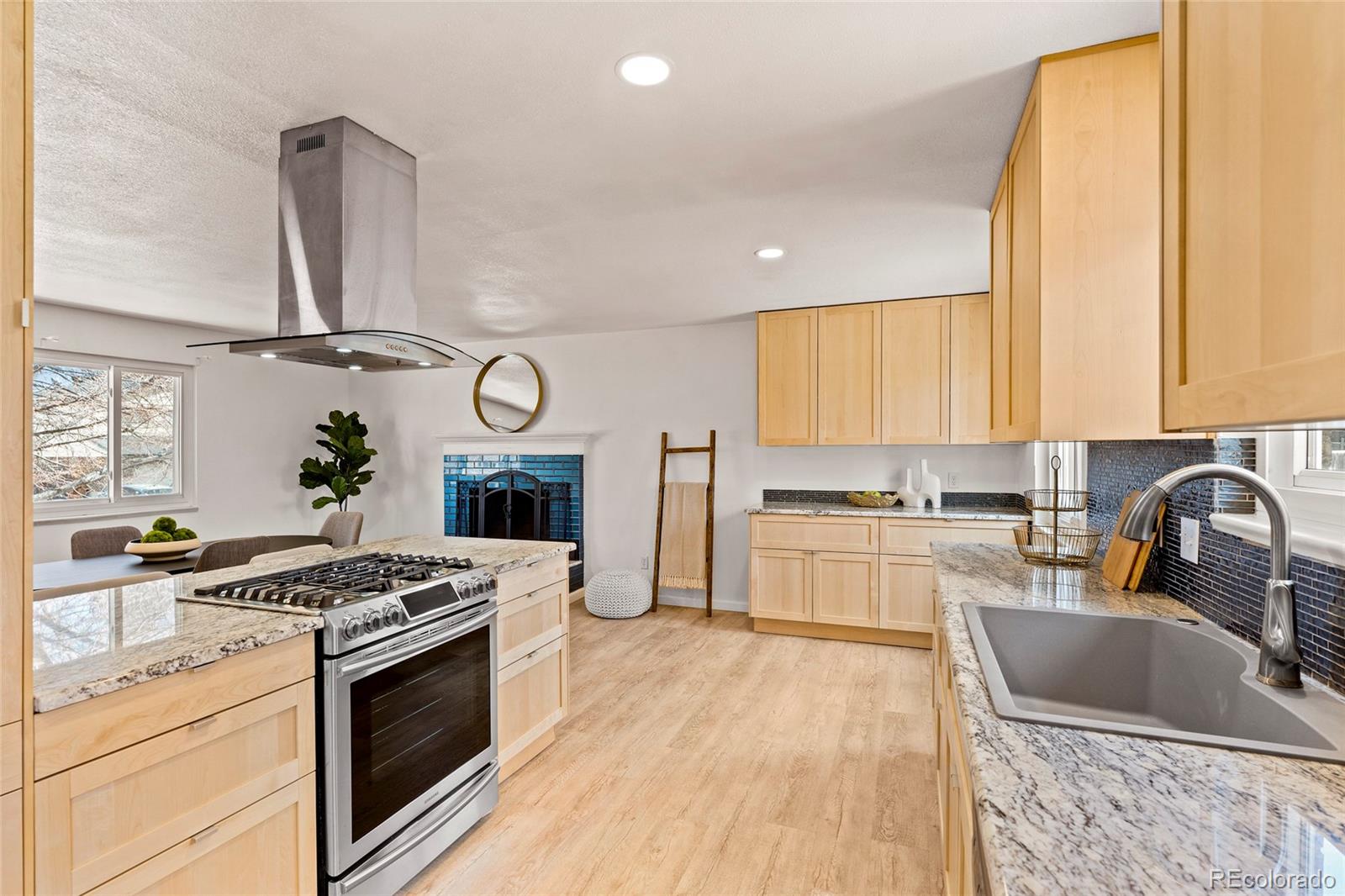 MLS Image #10 for 6315 s johnson street,littleton, Colorado