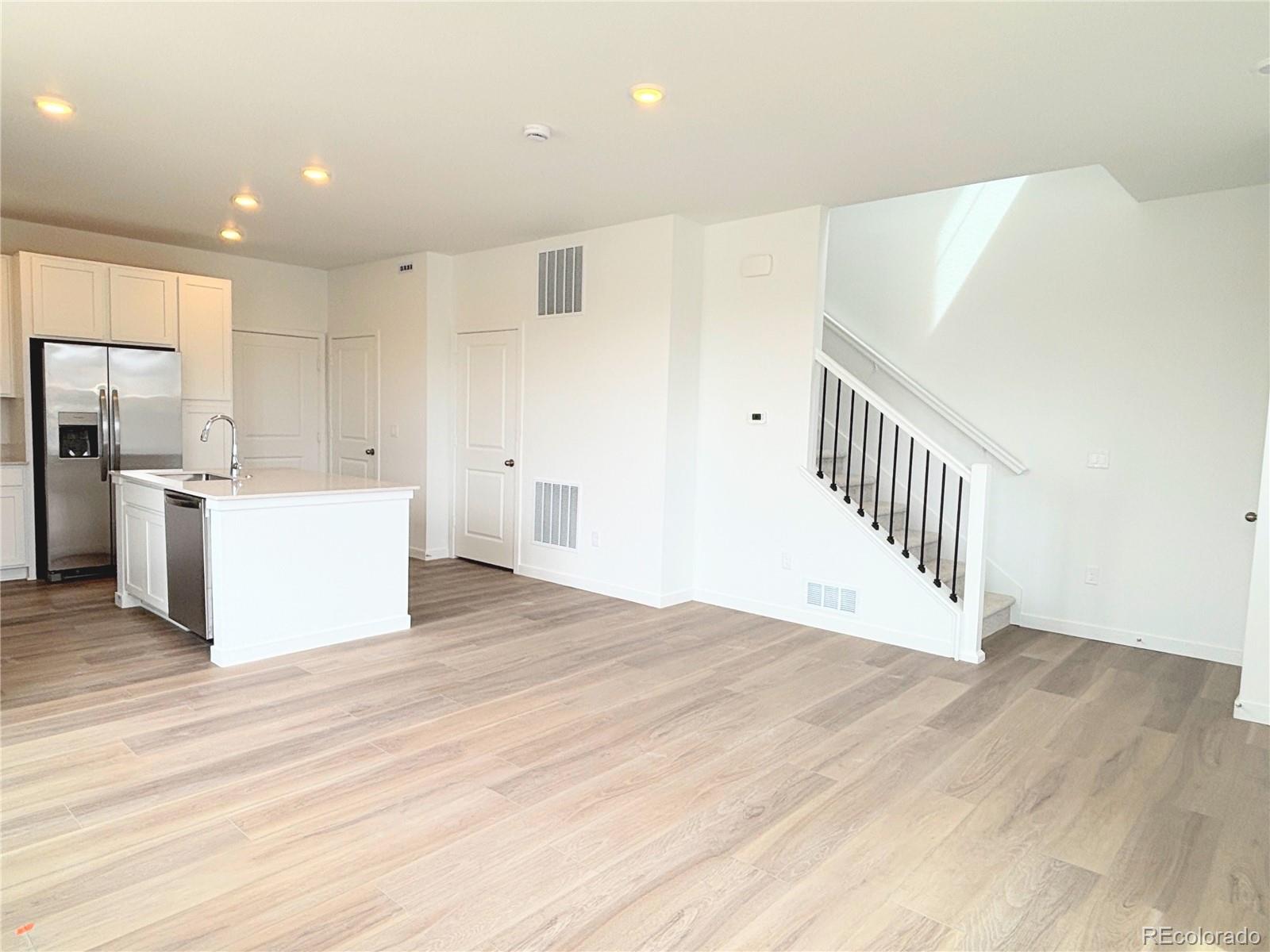 MLS Image #5 for 10993  tundra top drive,parker, Colorado
