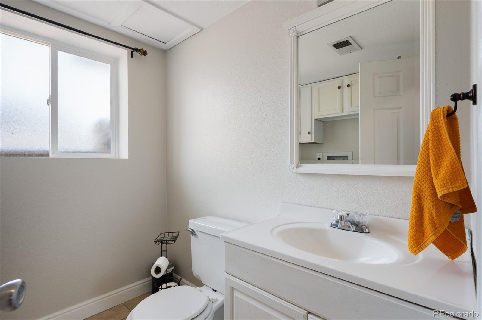 MLS Image #16 for 1052  lewiston street,aurora, Colorado
