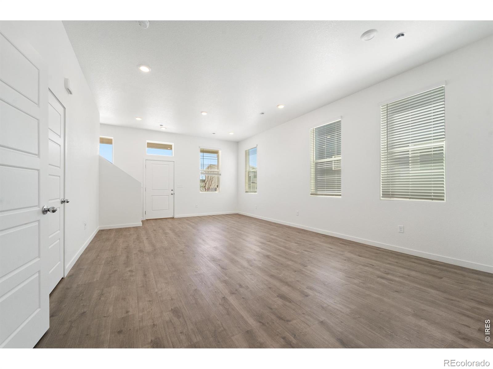 MLS Image #6 for 3901  kenai street,evans, Colorado