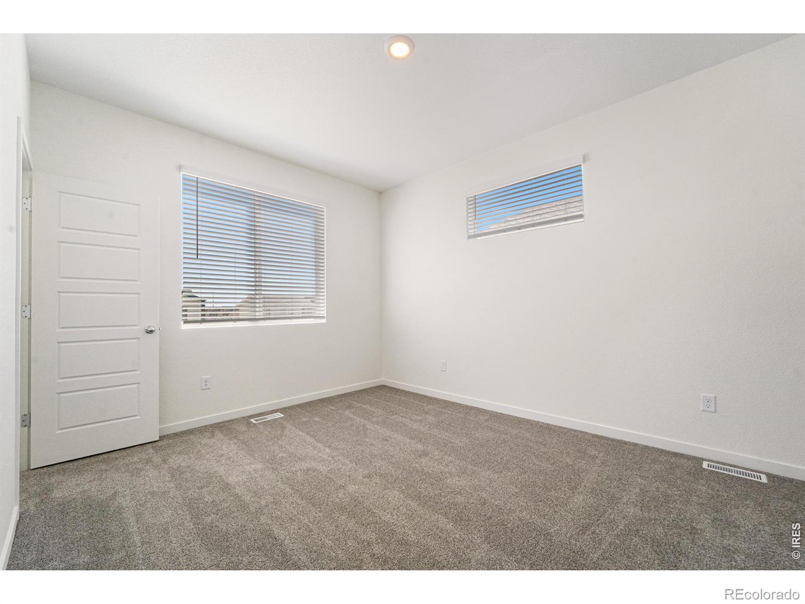 MLS Image #9 for 3901  kenai street,evans, Colorado