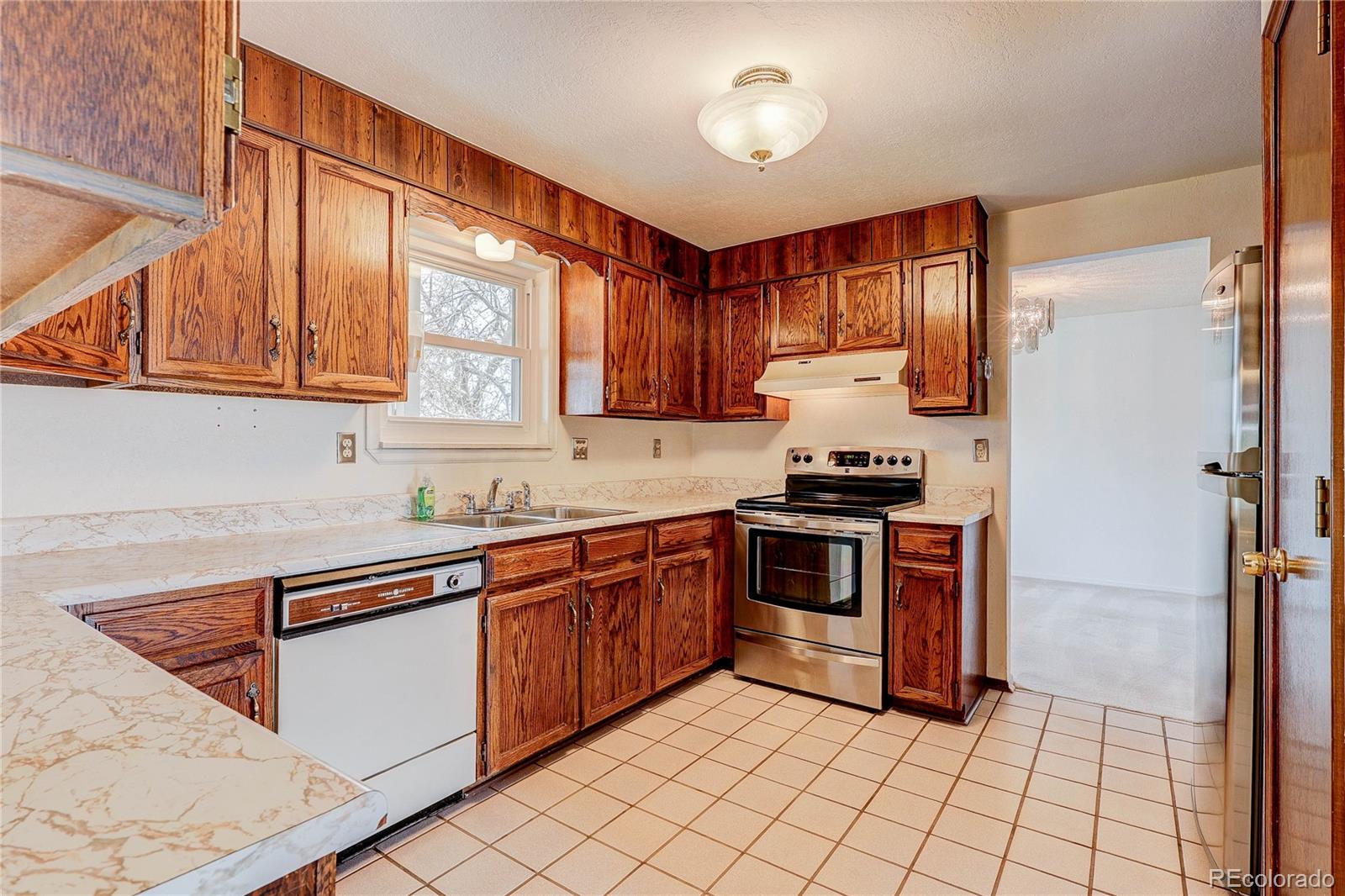 MLS Image #7 for 806  cole street,golden, Colorado