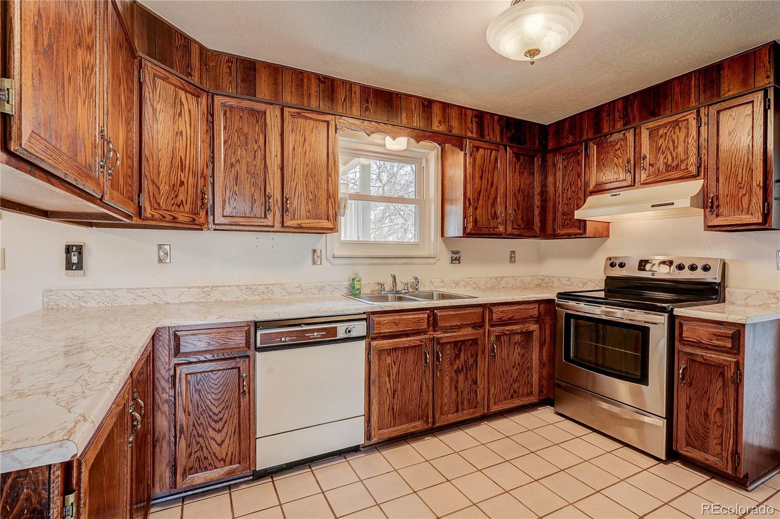 MLS Image #8 for 806  cole street,golden, Colorado
