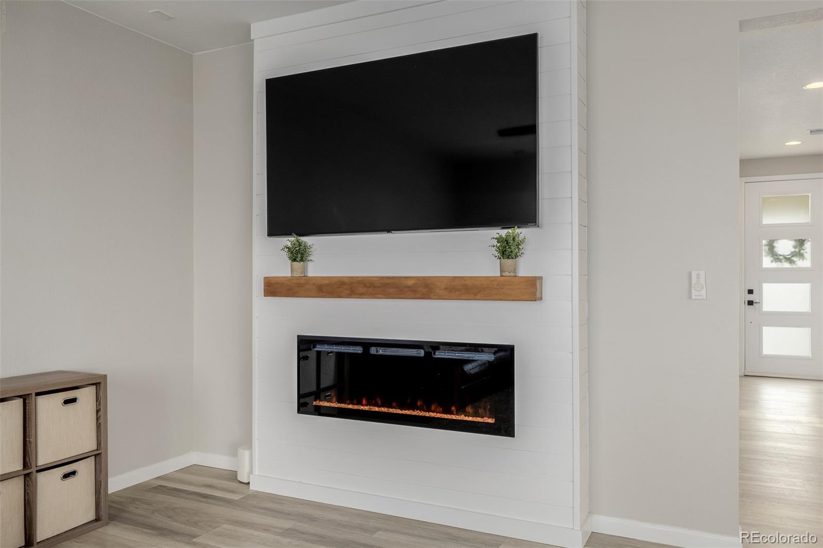 MLS Image #7 for 521  bear peak court,erie, Colorado
