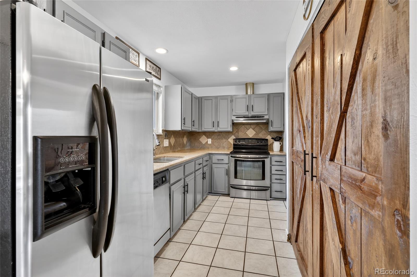 MLS Image #15 for 17701 e kansas place,aurora, Colorado