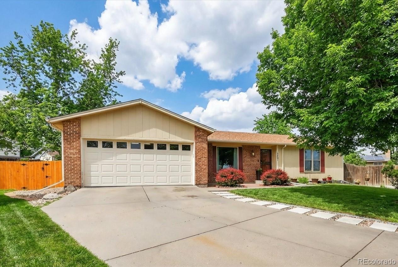 MLS Image #2 for 17701 e kansas place,aurora, Colorado