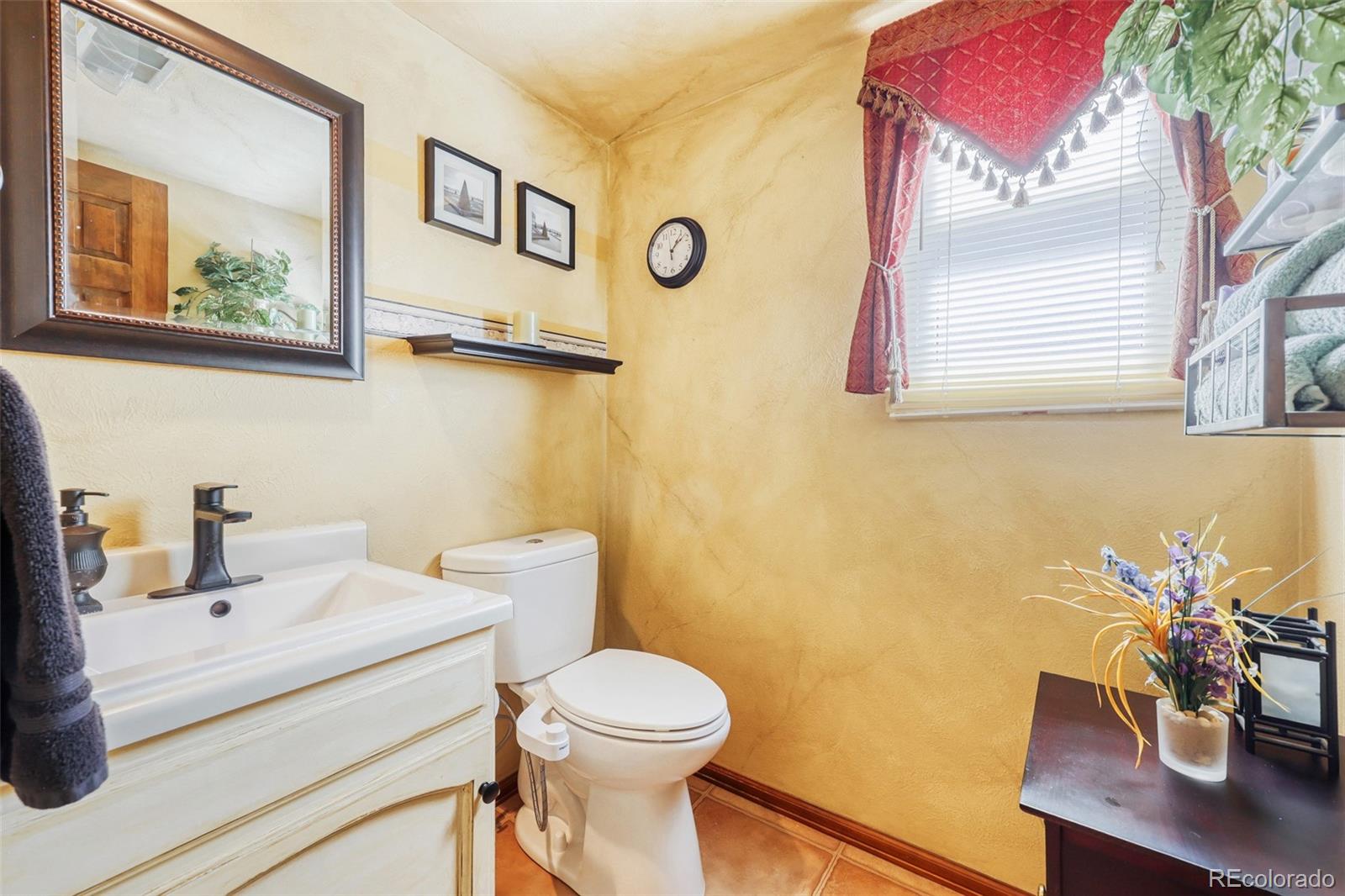 MLS Image #12 for 4974 s evanston street,aurora, Colorado