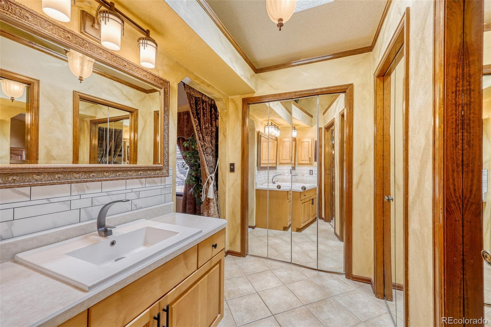 MLS Image #16 for 4974 s evanston street,aurora, Colorado