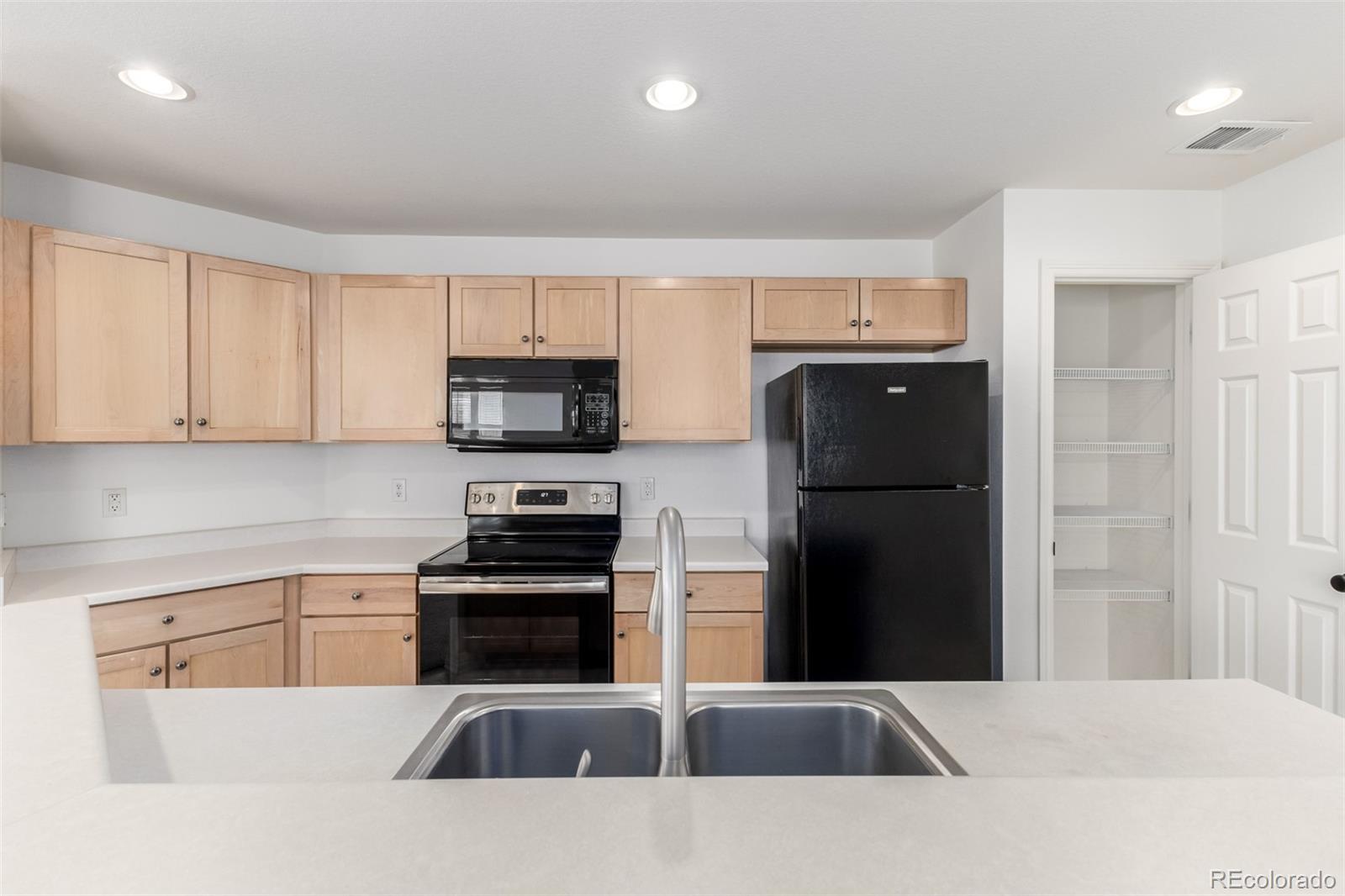 MLS Image #12 for 11991  riverstone circle,henderson, Colorado