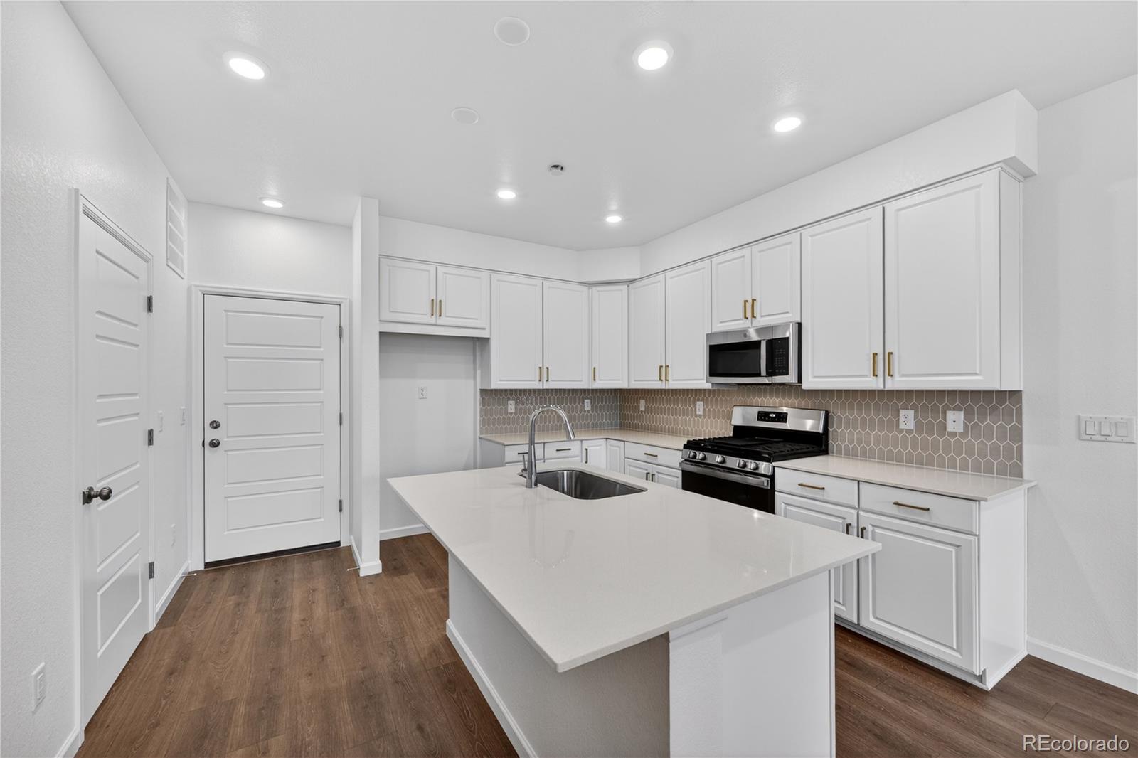 MLS Image #4 for 6721 e 148th drive 4,thornton, Colorado