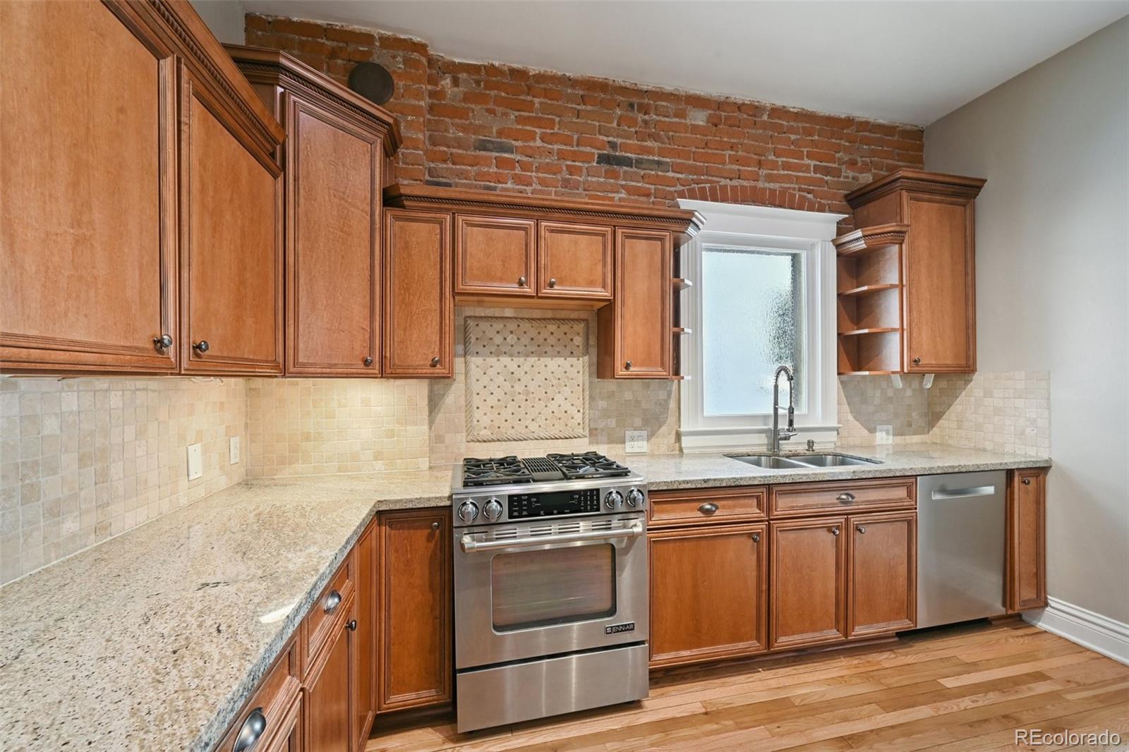 MLS Image #13 for 1676  adams street,denver, Colorado