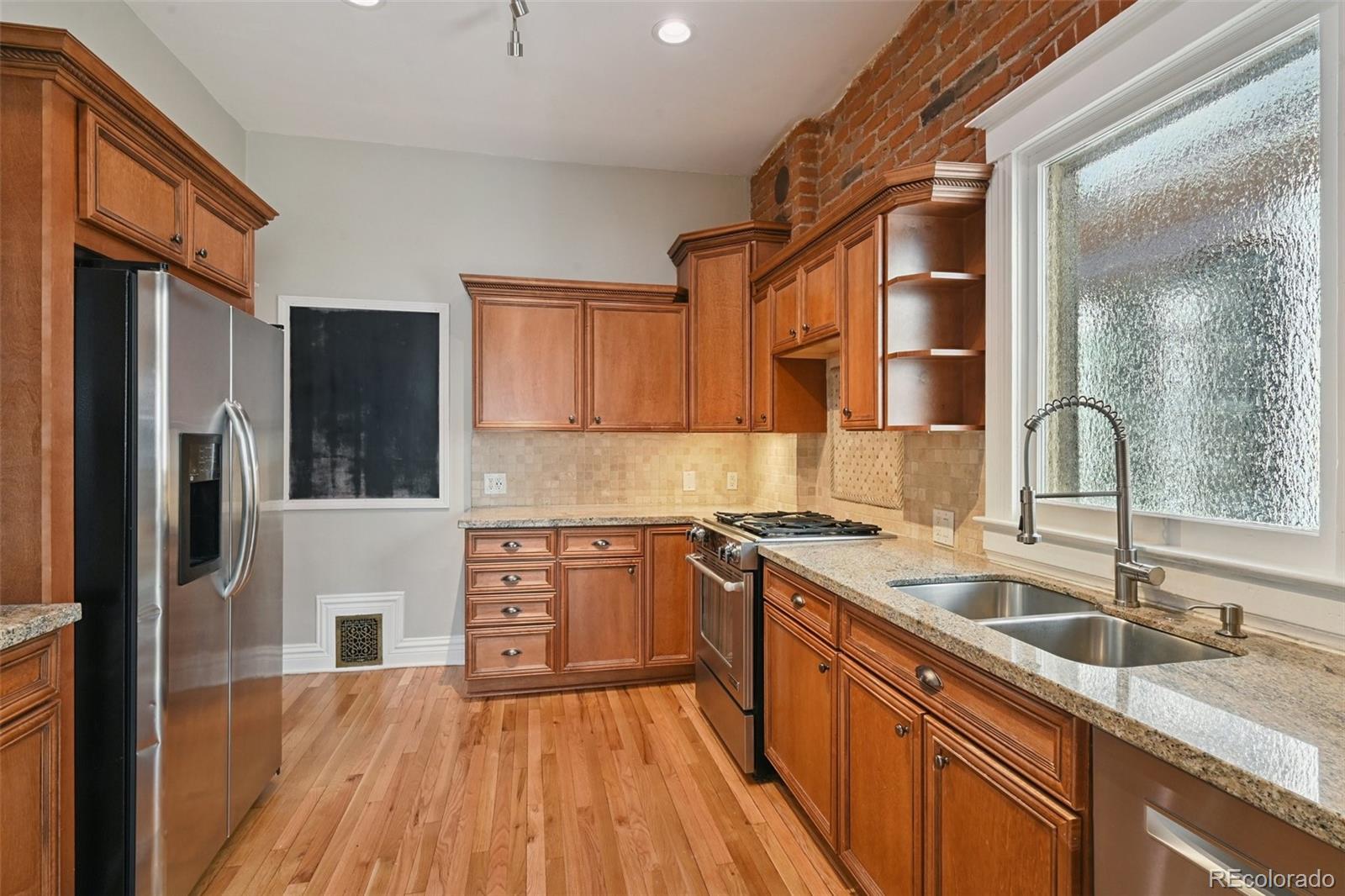 MLS Image #15 for 1676  adams street,denver, Colorado
