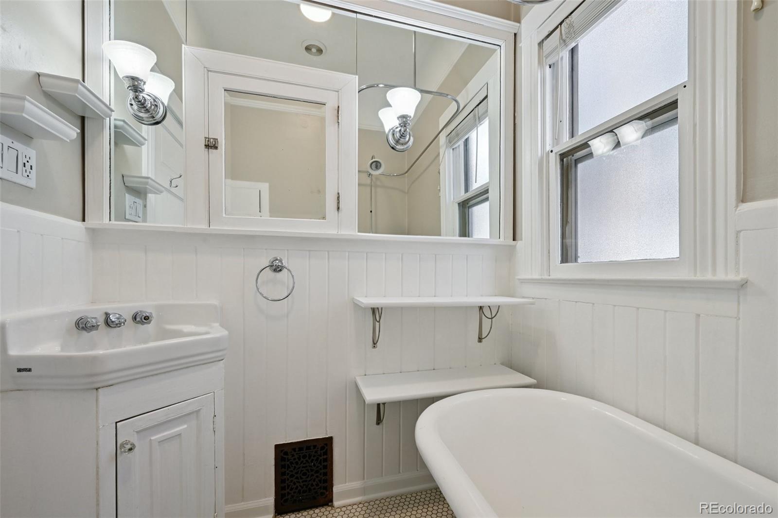 MLS Image #26 for 1676  adams street,denver, Colorado
