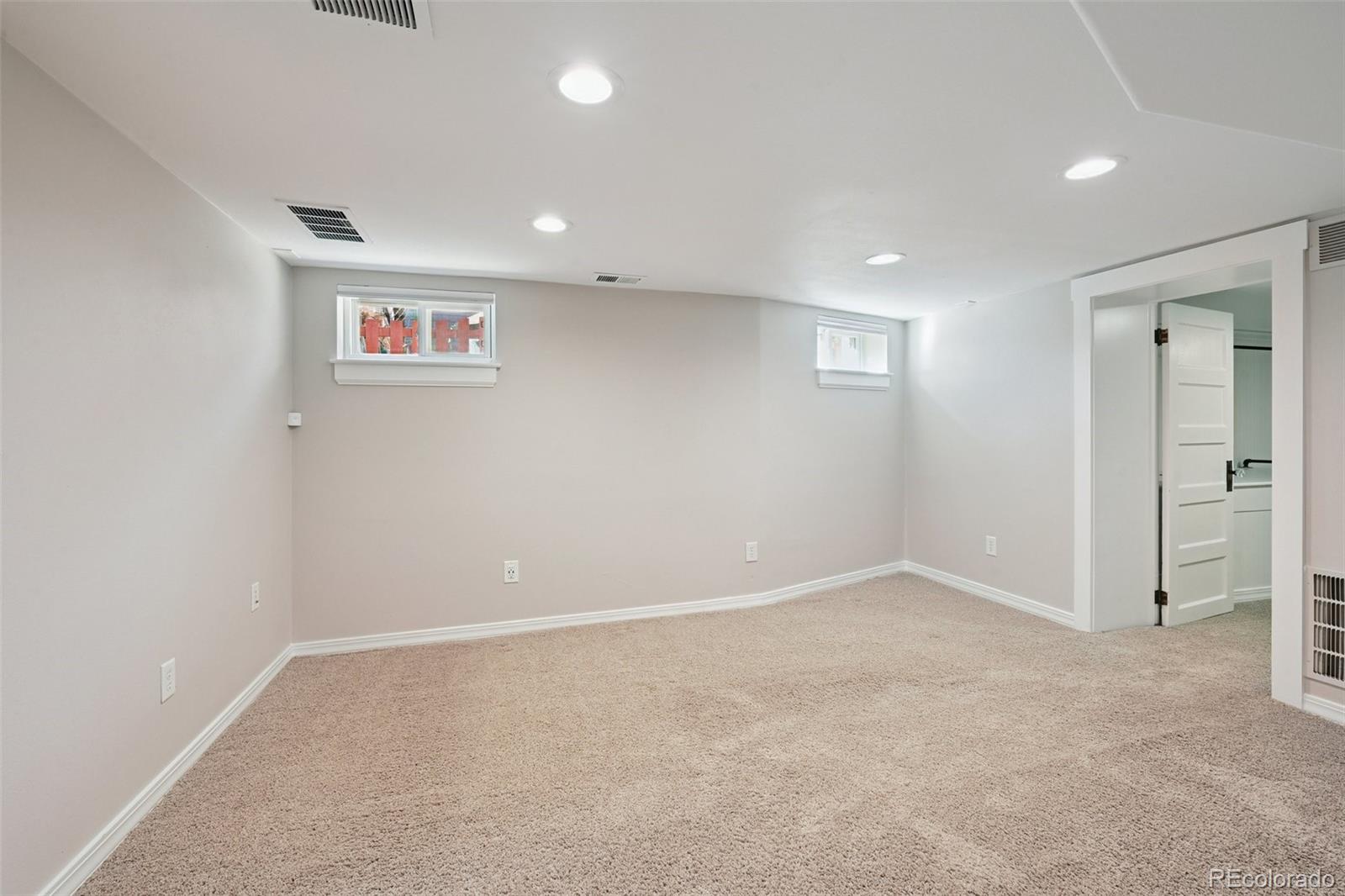 MLS Image #30 for 1676  adams street,denver, Colorado