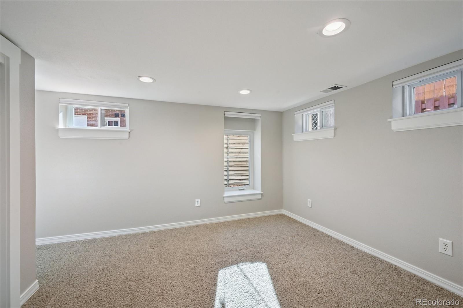 MLS Image #33 for 1676  adams street,denver, Colorado