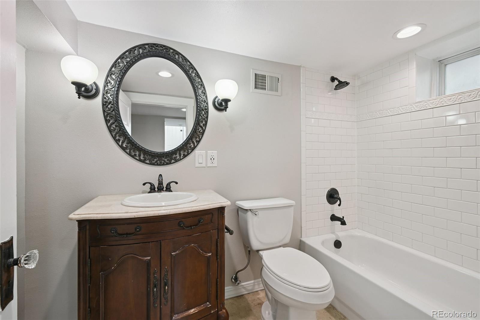 MLS Image #34 for 1676  adams street,denver, Colorado